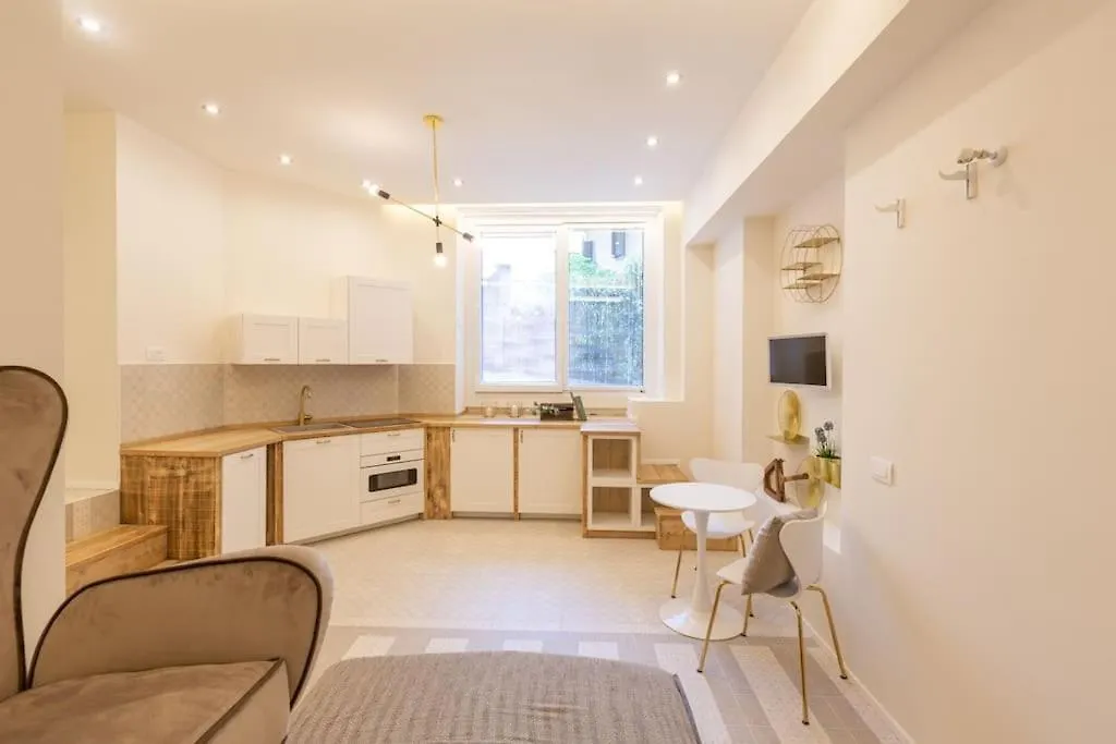 5Fo6 Navigli - Duomo - Boho - Minimal Apartment Milan